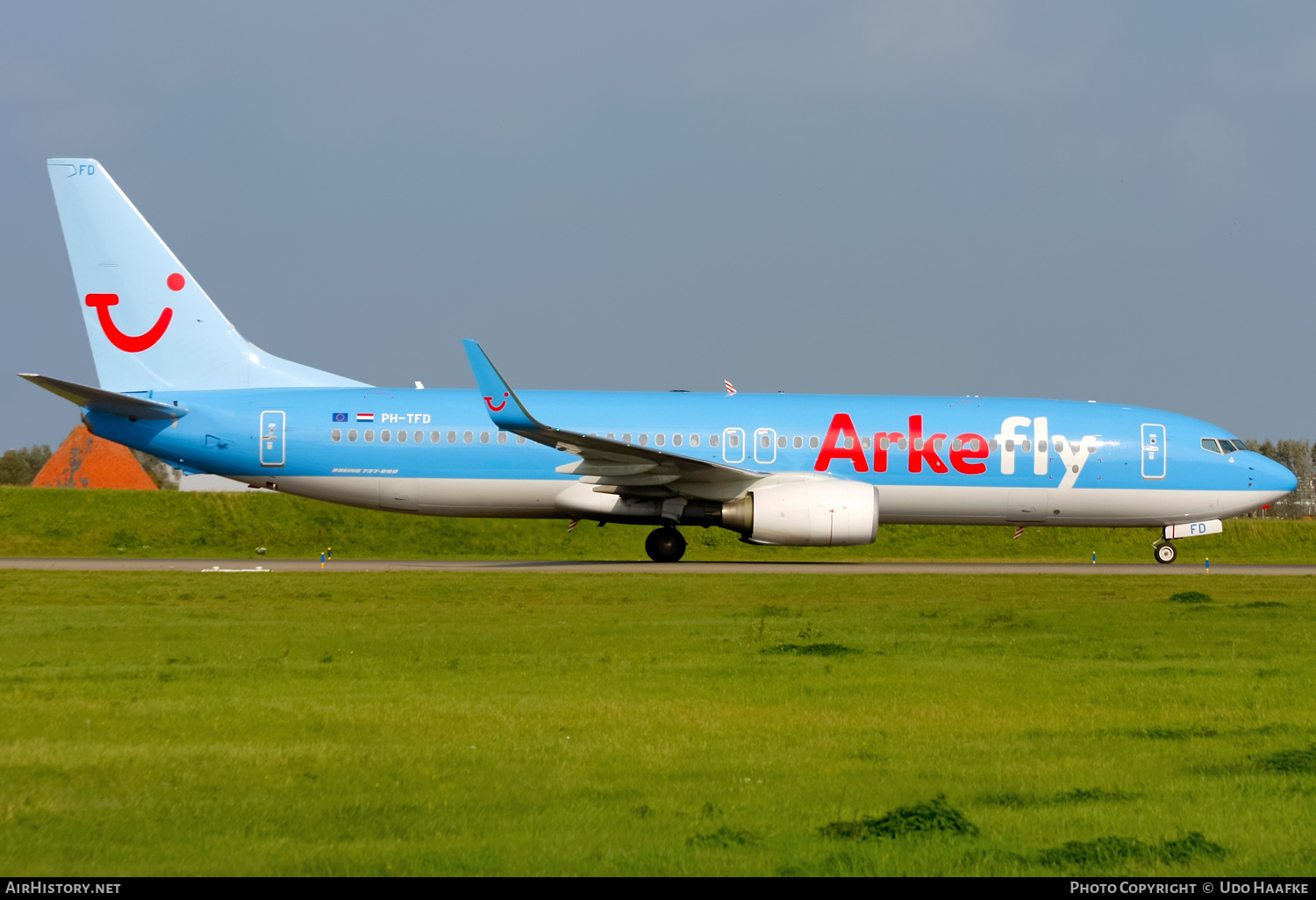 Aircraft Photo of PH-TFD | Boeing 737-86N | ArkeFly | AirHistory.net #402601