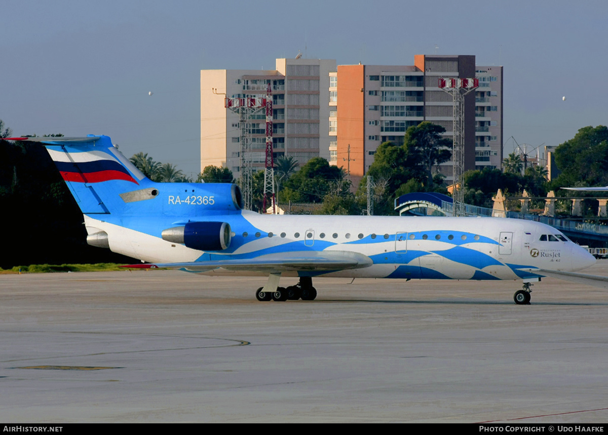 Aircraft Photo of RA-42365 | Yakovlev Yak-42D | RusJet | AirHistory.net #402648