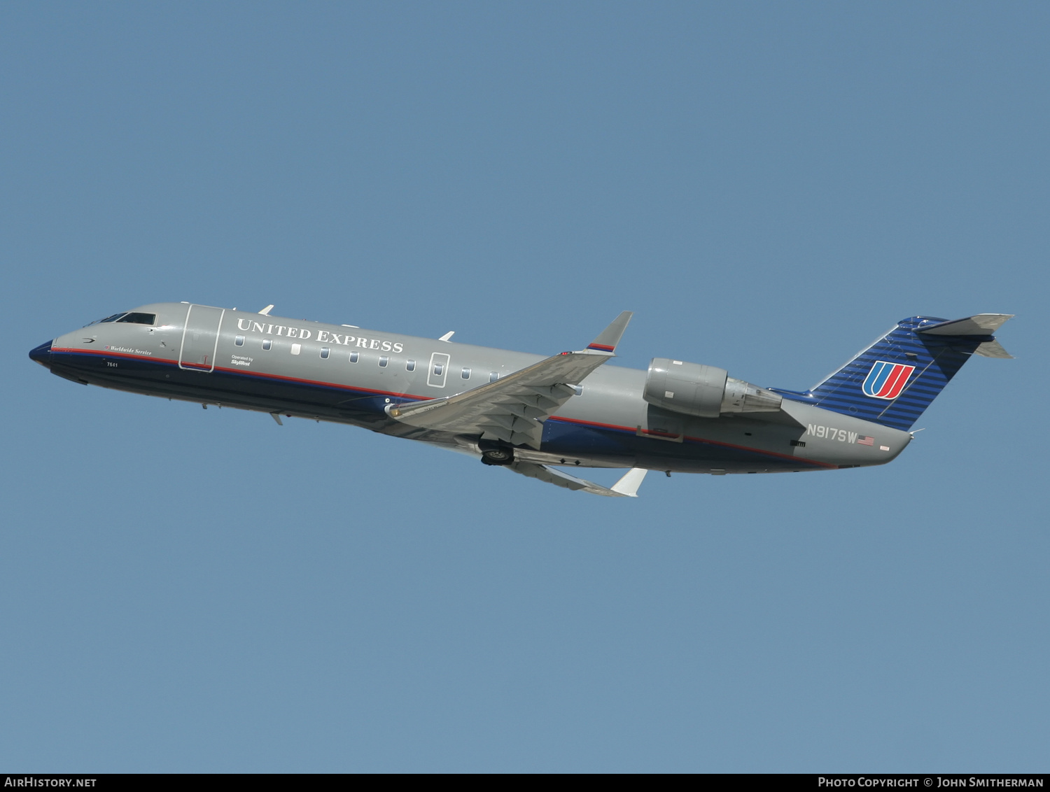 Aircraft Photo of N917SW | Bombardier CRJ-200LR (CL-600-2B19) | United Express | AirHistory.net #402651