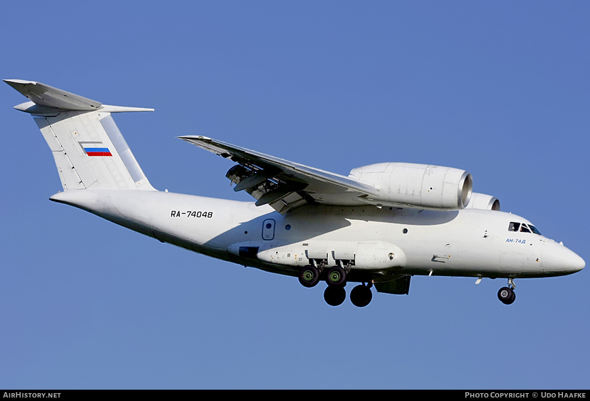 Aircraft Photo of RA-74048 | Antonov An-74 | AirHistory.net #402654