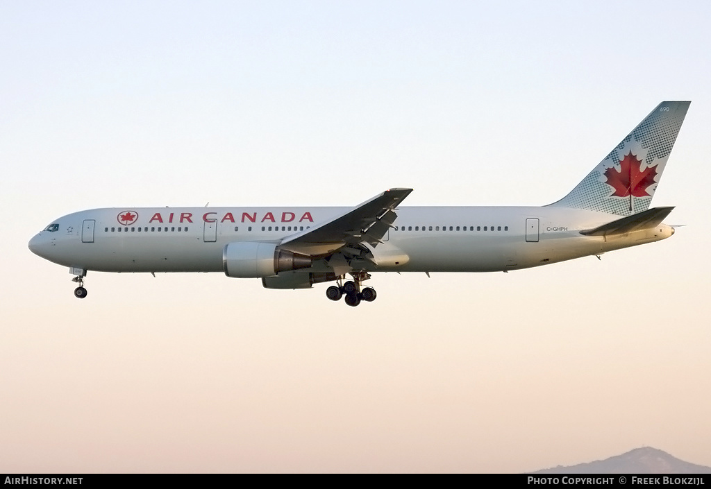 Aircraft Photo of C-GHPH | Boeing 767-3Y0/ER | Air Canada | AirHistory.net #402681