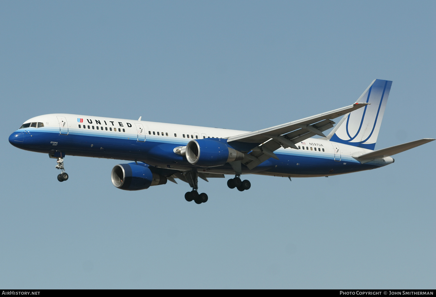 Aircraft Photo of N597UA | Boeing 757-222 | United Airlines | AirHistory.net #402684