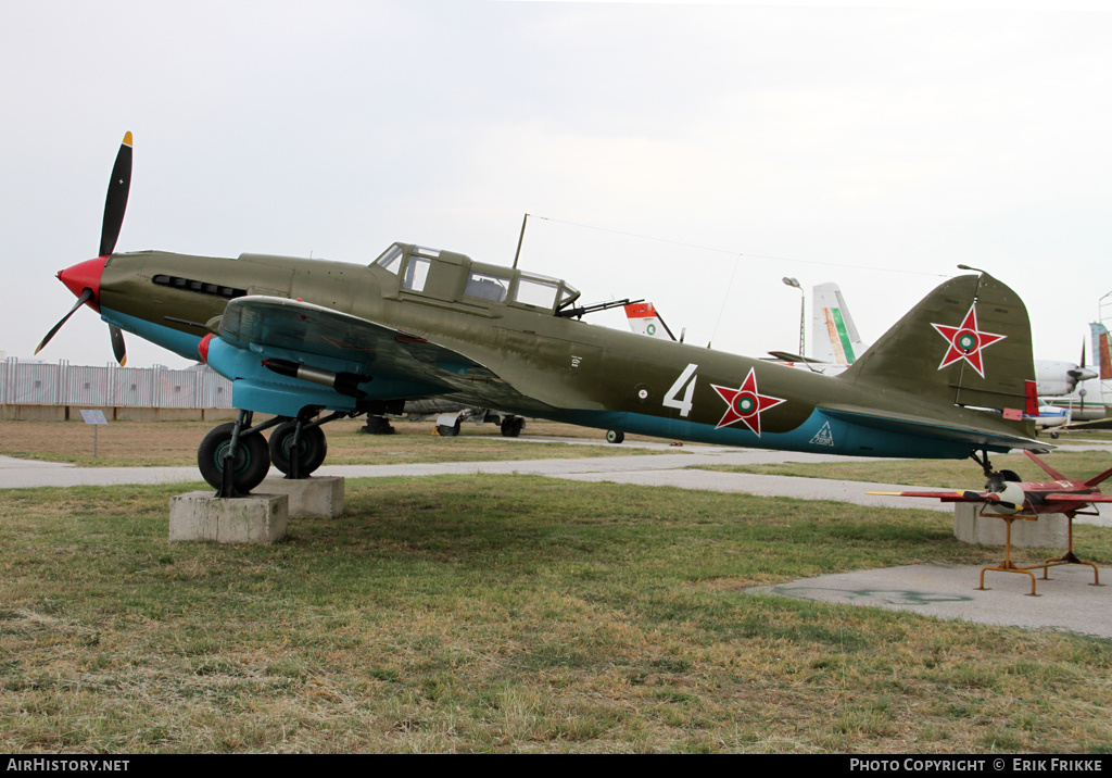 Aircraft Photo of 4 | Ilyushin Il-2M3 Shturmovik | Bulgaria - Air Force | AirHistory.net #402699