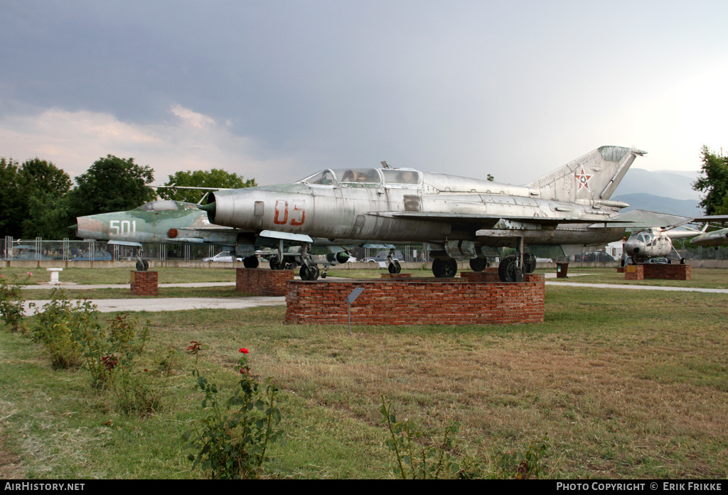 Aircraft Photo of 05 | Mikoyan-Gurevich MiG-21US | Bulgaria - Air Force | AirHistory.net #402702