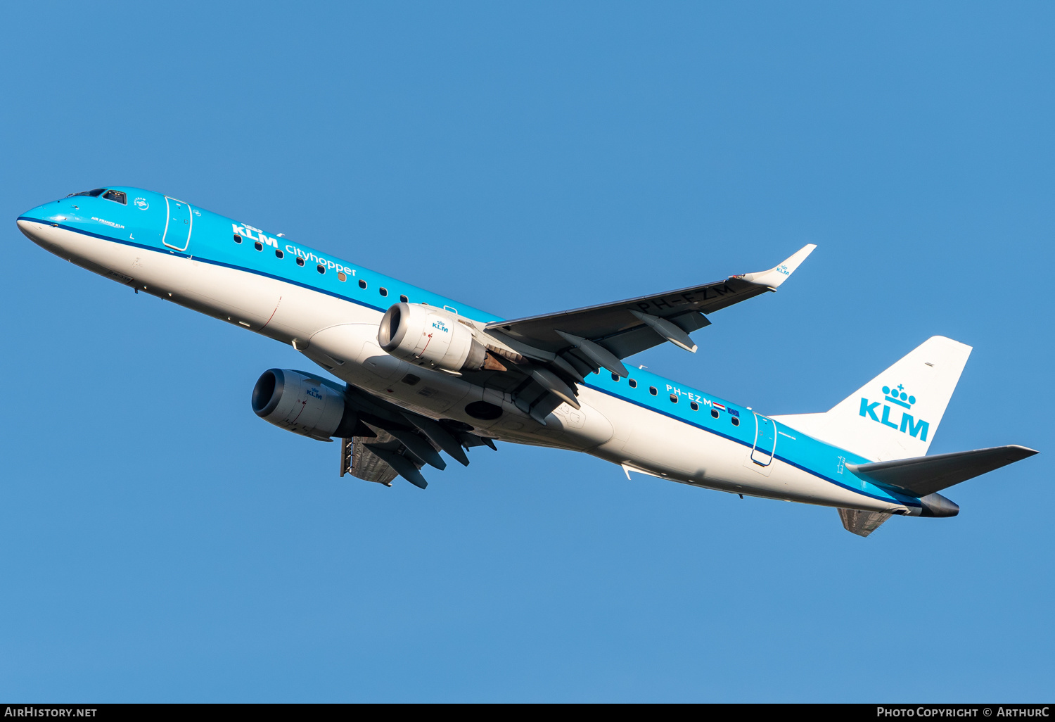 Aircraft Photo of PH-EZM | Embraer 190STD (ERJ-190-100STD) | KLM Cityhopper | AirHistory.net #402728