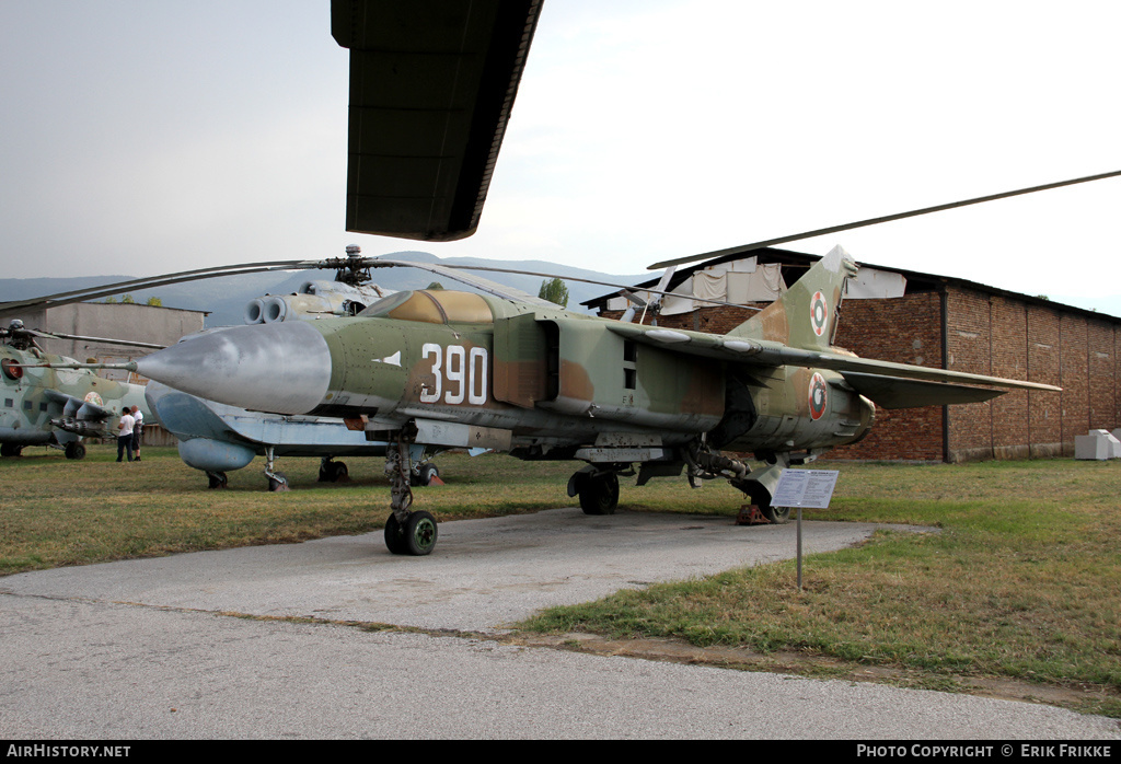 Aircraft Photo of 390 | Mikoyan-Gurevich MiG-23MLD | Bulgaria - Air Force | AirHistory.net #402816