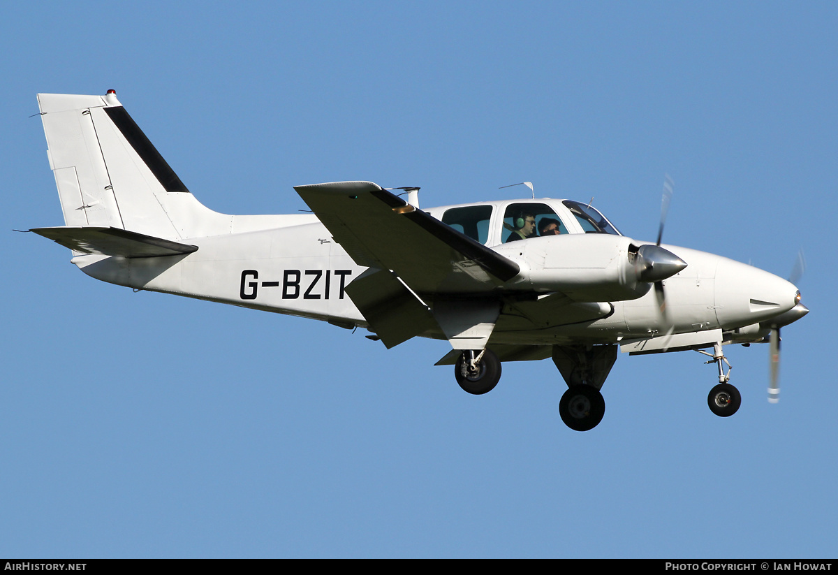 Aircraft Photo of G-BZIT | Beech B55 Baron (95-B55) | AirHistory.net #402821