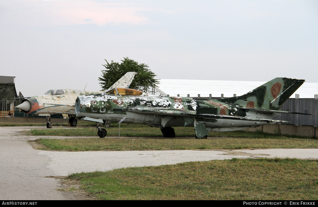 Aircraft Photo of 882 | Mikoyan-Gurevich MiG-19S | Bulgaria - Air Force | AirHistory.net #402839