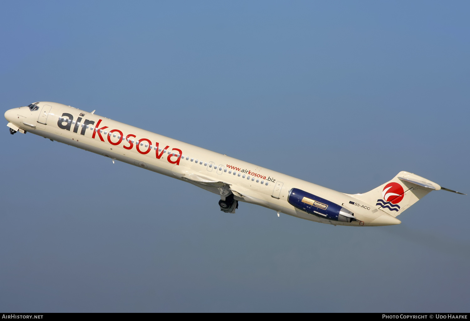 Aircraft Photo of S5-ACC | McDonnell Douglas MD-82 (DC-9-82) | Air Kosova | AirHistory.net #402970