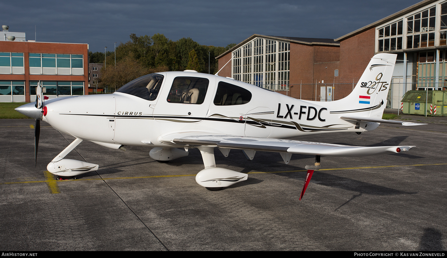 Aircraft Photo of LX-FDC | Cirrus SR-22 G2-GTS | AirHistory.net #403088