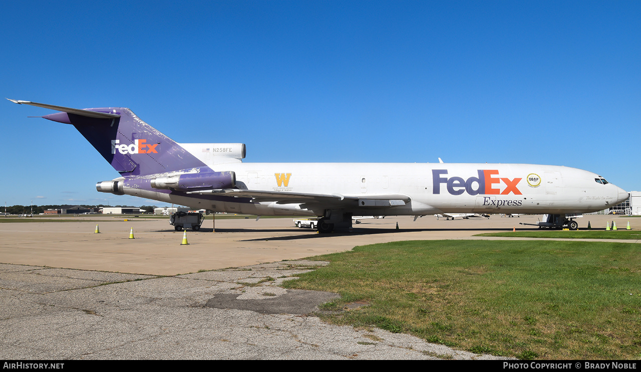 Aircraft Photo of N258FE | Boeing 727-233/Adv | FedEx Express | AirHistory.net #403202