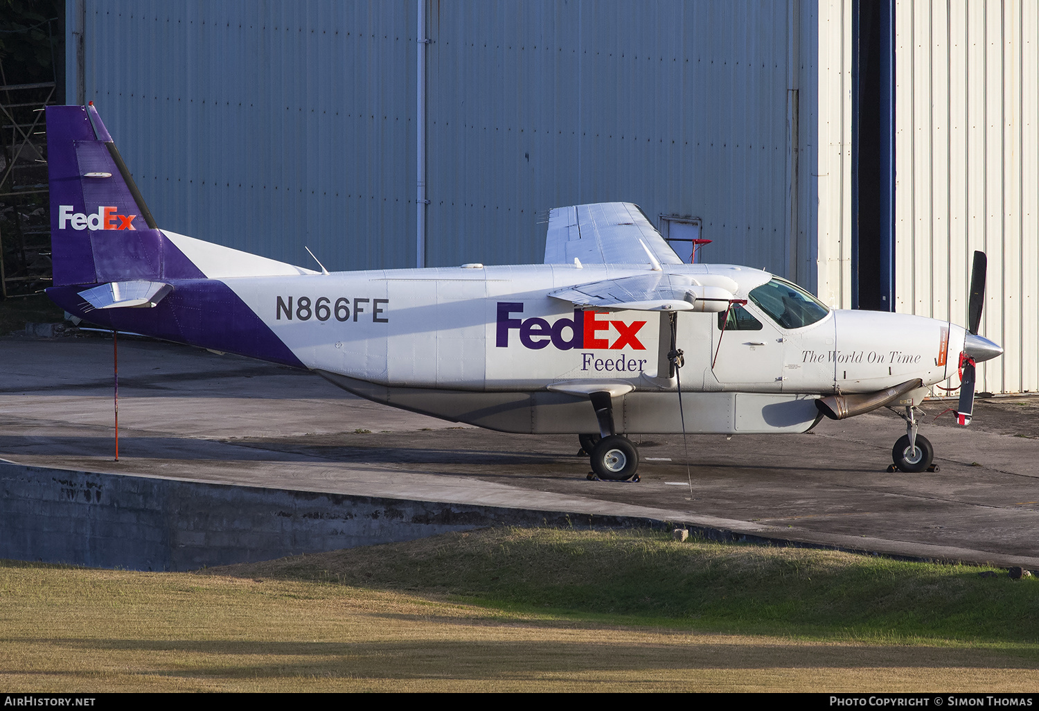 Aircraft Photo of N866FE | Cessna 208B Super Cargomaster | FedEx Feeder | AirHistory.net #403245