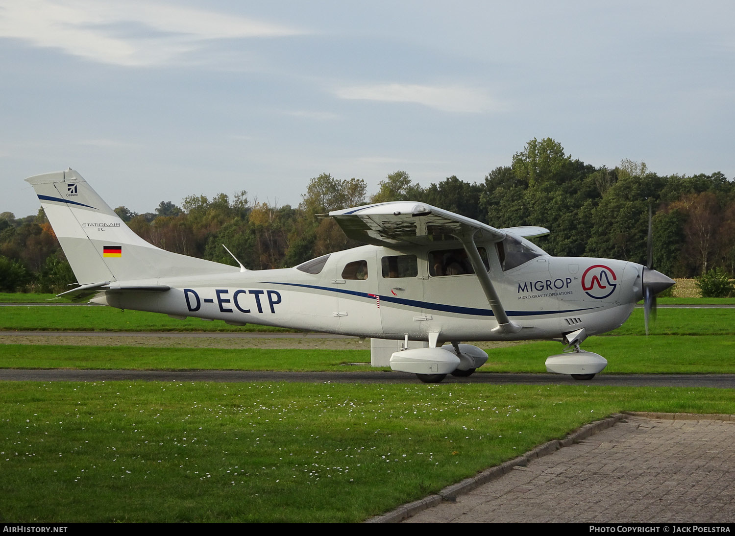 Aircraft Photo of D-ECTP | Cessna T206H Turbo Stationair TC | AirHistory.net #403415