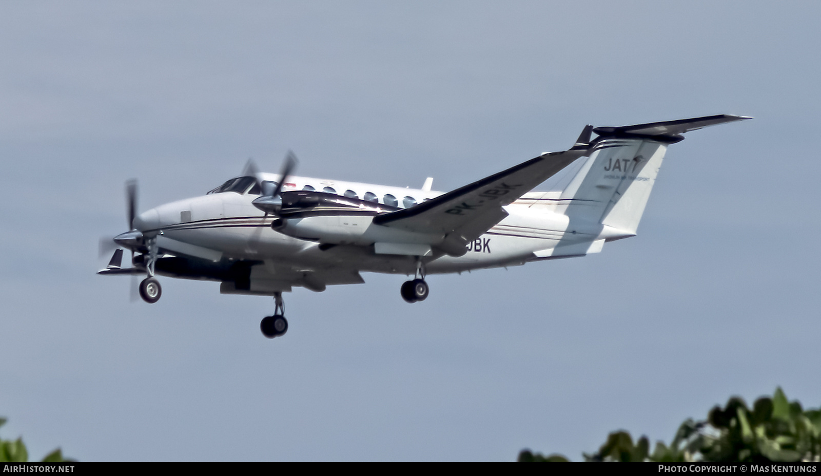 Aircraft Photo of PK-JBK | Beech Super King Air 350 (B300) | Jhonlin Air Transport - JAT | AirHistory.net #403423