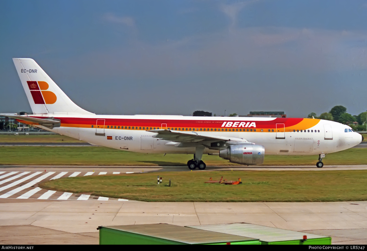 Aircraft Photo of EC-DNR | Airbus A300B4-120 | Iberia | AirHistory.net #403445