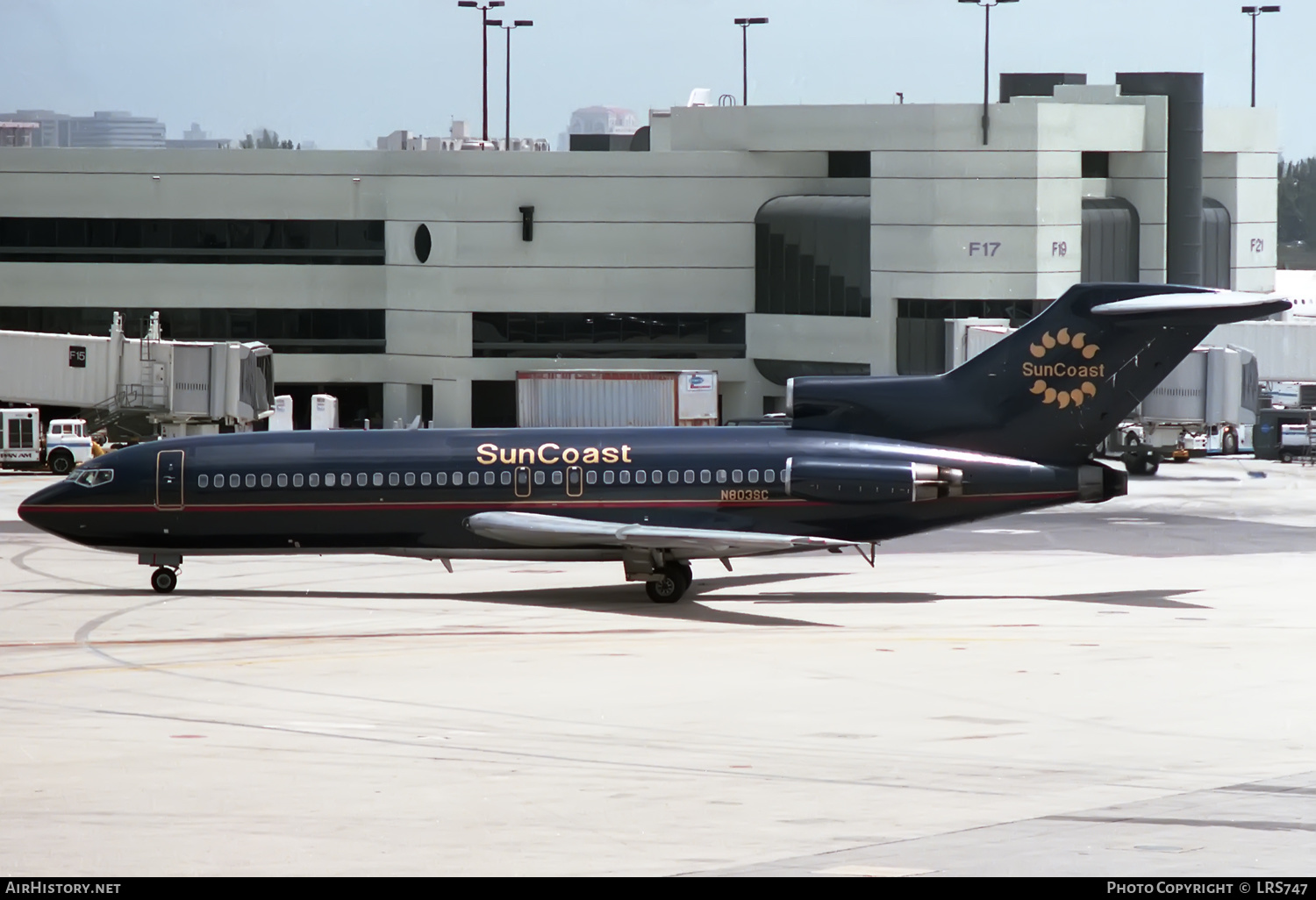 Aircraft Photo of N803SC | Boeing 727-27 | SunCoast Airlines | AirHistory.net #403529