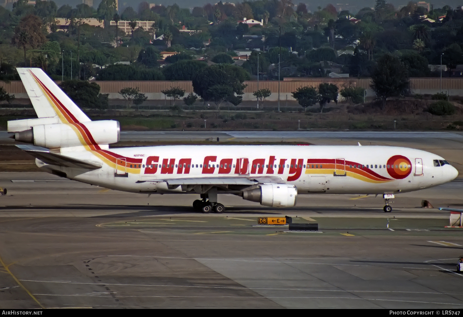 Aircraft Photo of N571SC | McDonnell Douglas DC-10-10 | Sun Country Airlines | AirHistory.net #403533