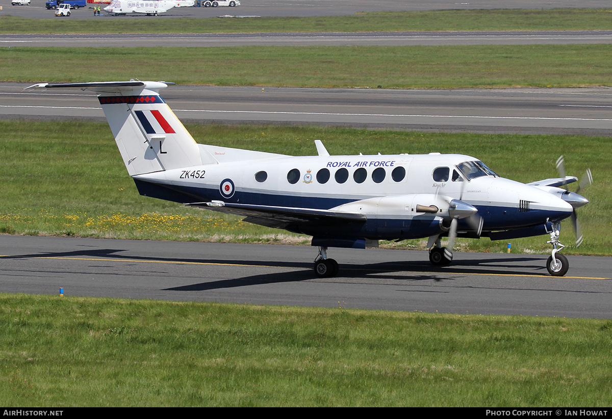 Aircraft Photo of ZK452 | Raytheon B200 King Air | UK - Air Force | AirHistory.net #403567
