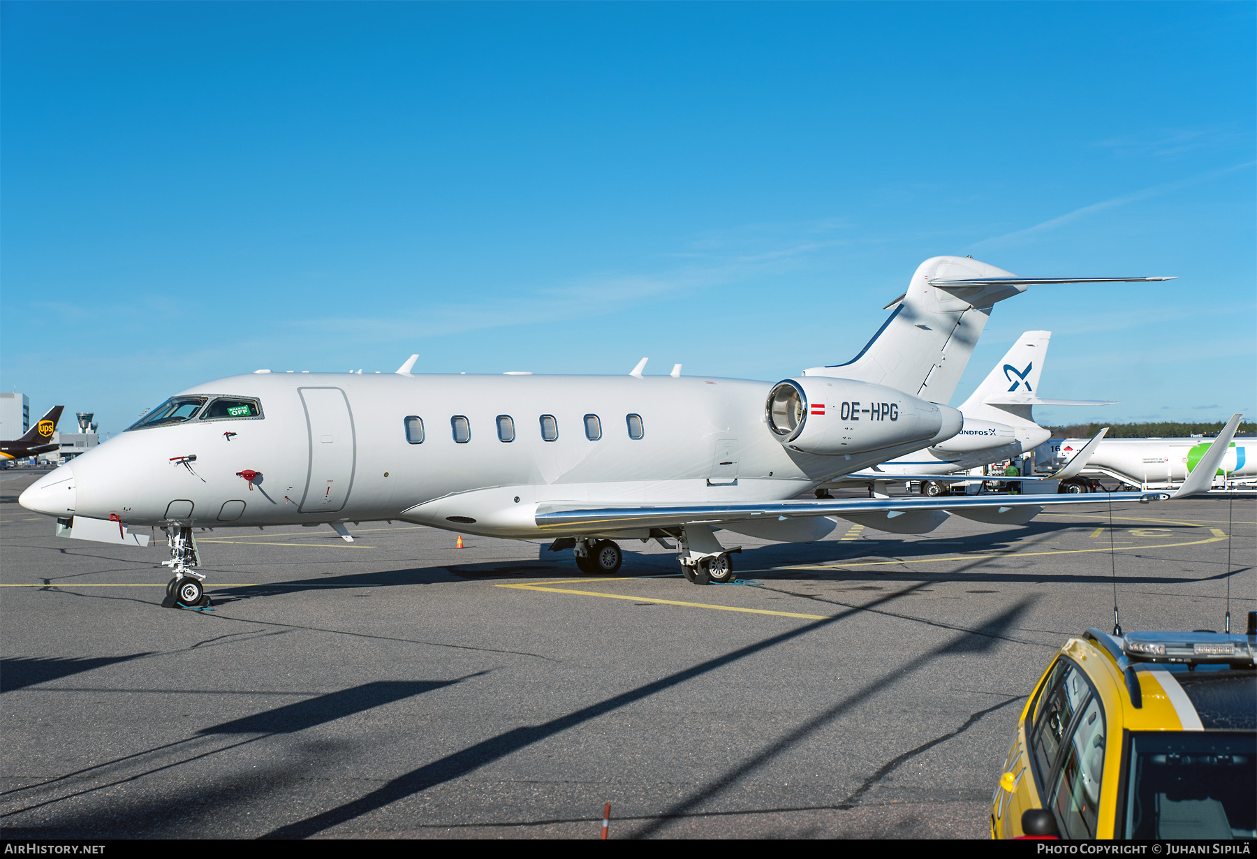 Aircraft Photo of OE-HPG | Bombardier Challenger 300 (BD-100-1A10) | AirHistory.net #403613