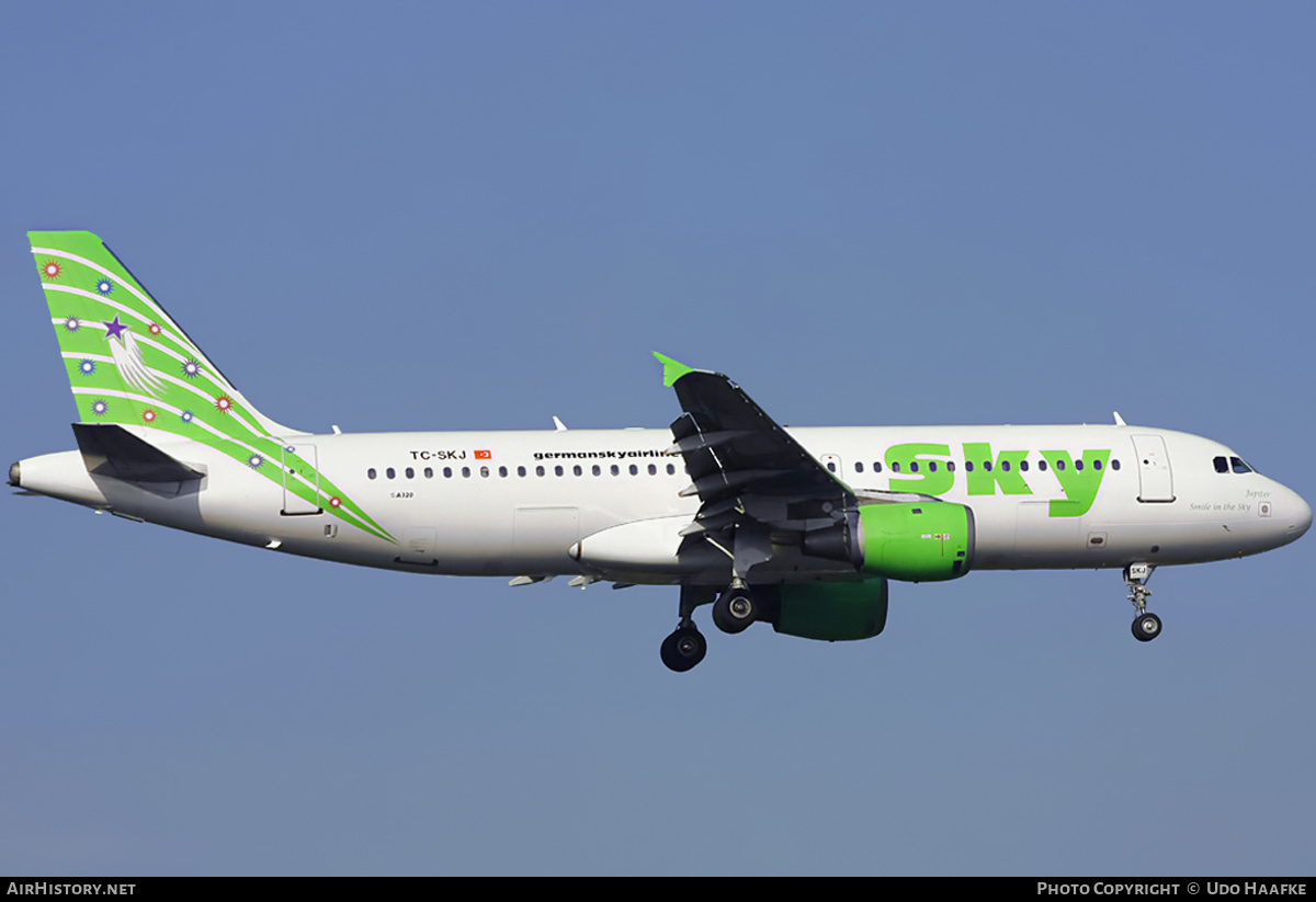Aircraft Photo of TC-SKJ | Airbus A320-211 | Sky Airlines | AirHistory.net #403646