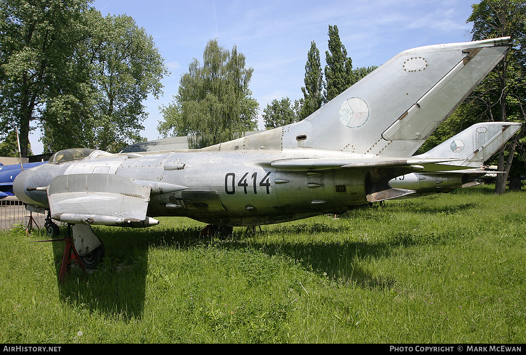 Aircraft Photo of 0414 | Aero S-105 (MiG-19S) | Czechoslovakia - Air Force | AirHistory.net #403656