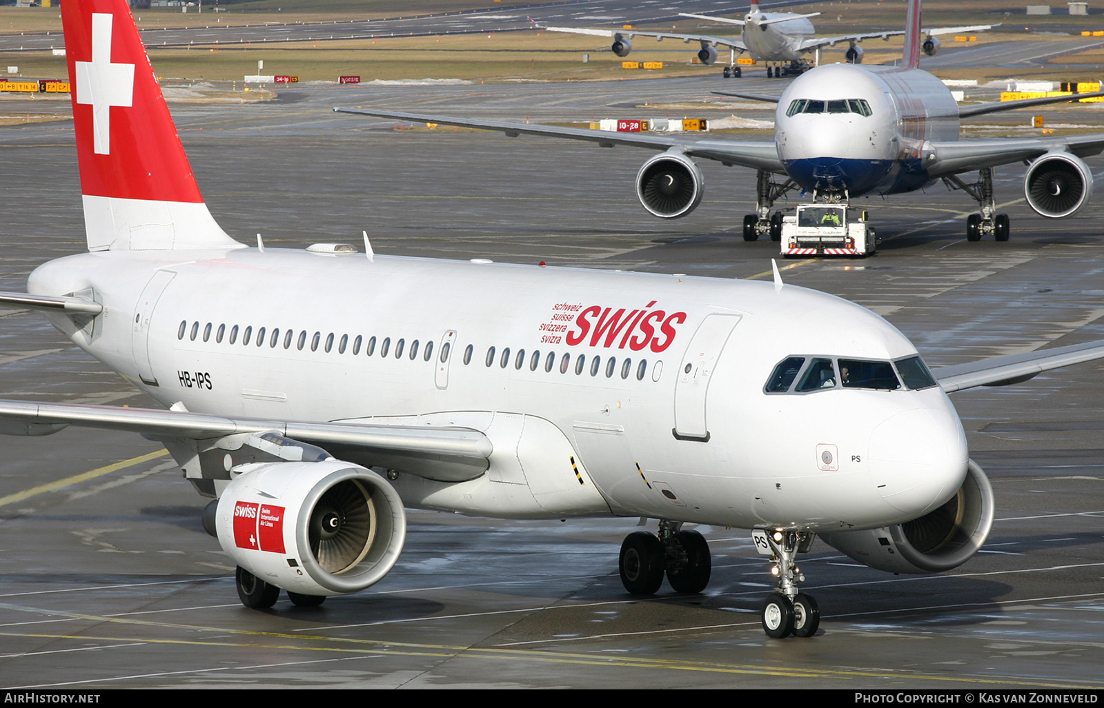 Aircraft Photo of HB-IPS | Airbus A319-112 | Swiss International Air Lines | AirHistory.net #403660