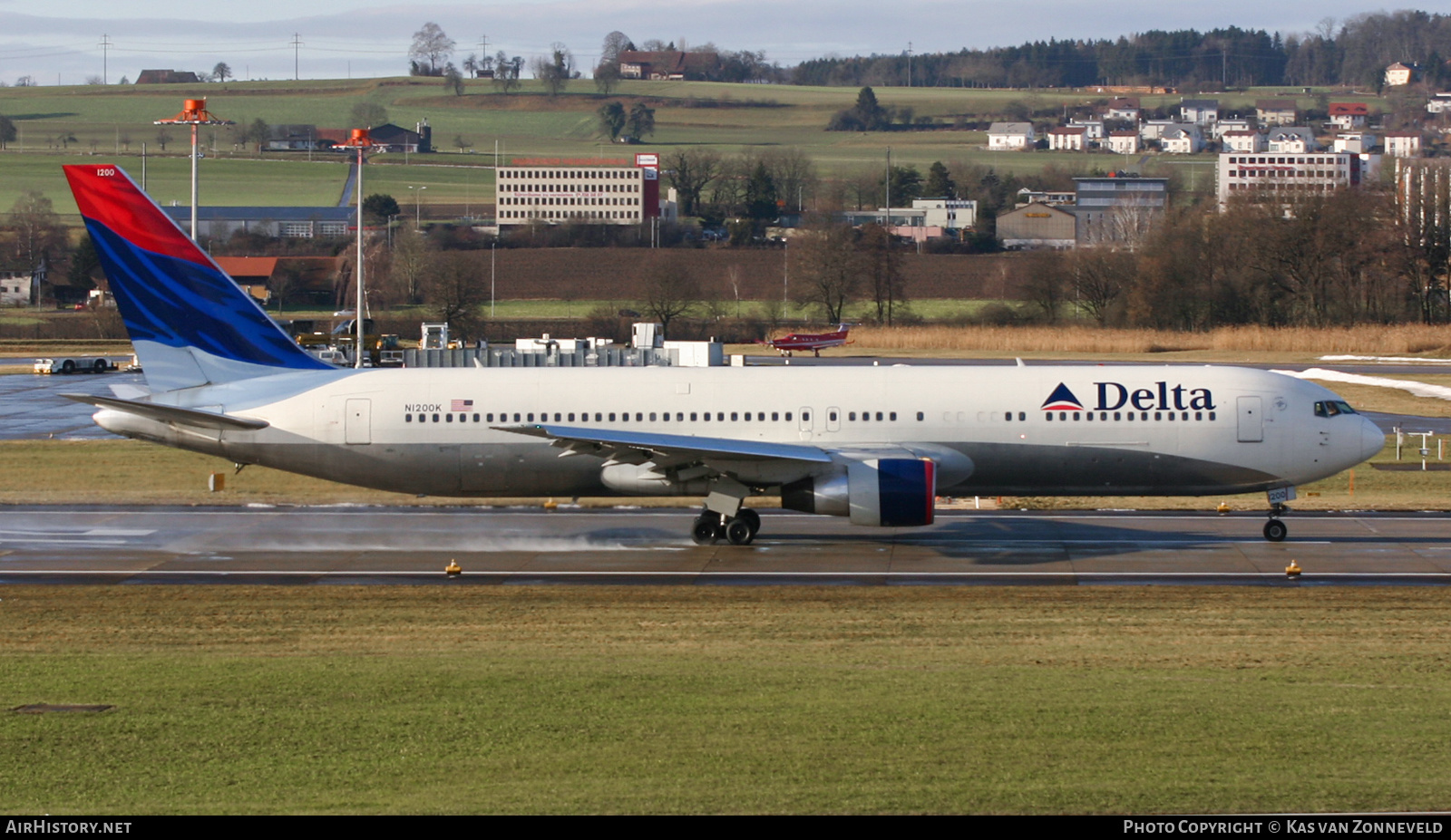 Aircraft Photo of N1200K | Boeing 767-332/ER | Delta Air Lines | AirHistory.net #403683