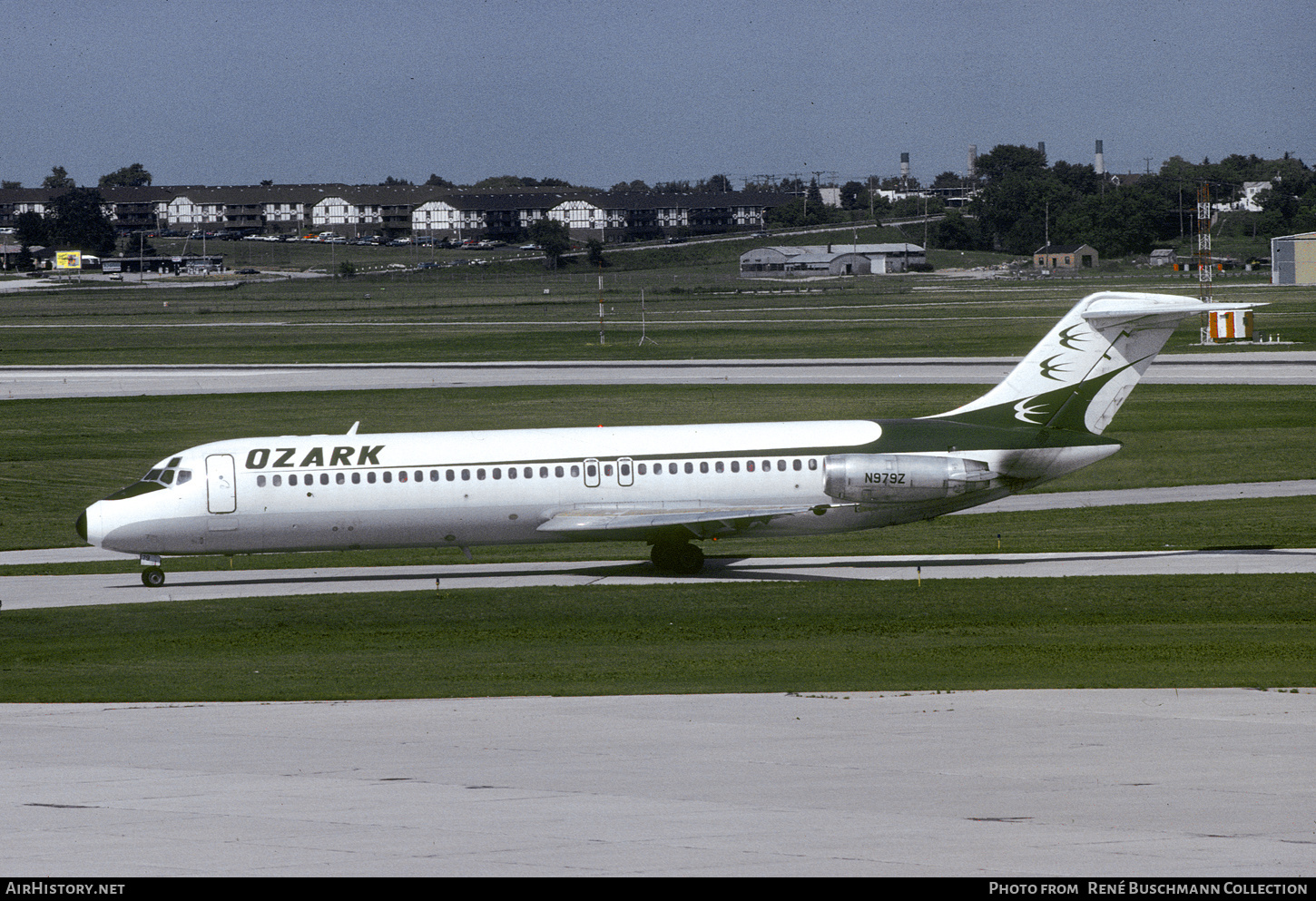 Aircraft Photo of N979Z | McDonnell Douglas DC-9-31 | Ozark Air Lines | AirHistory.net #403686