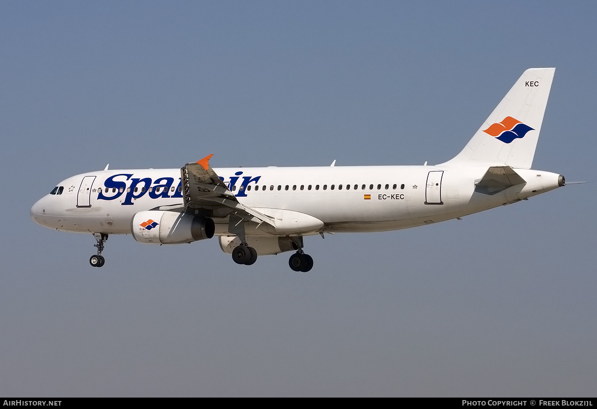 Aircraft Photo of EC-KEC | Airbus A320-232 | Spanair | AirHistory.net #403705