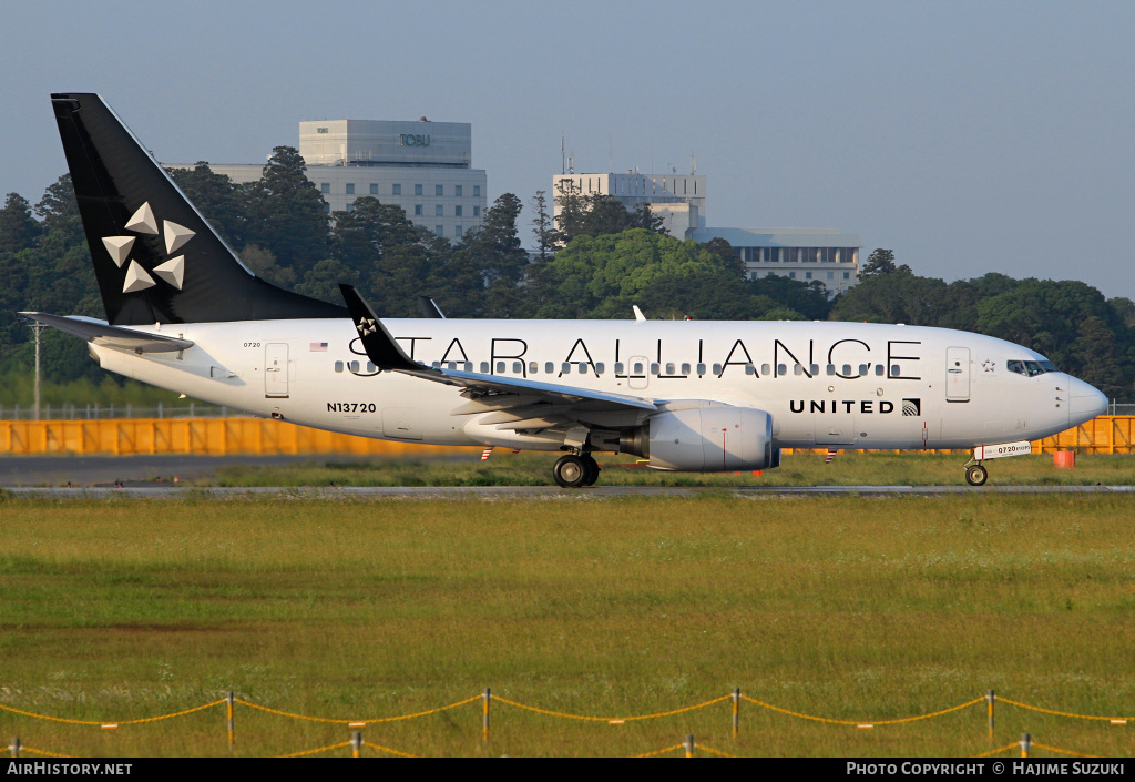 Aircraft Photo of N13720 | Boeing 737-724 | United Airlines | AirHistory.net #403720