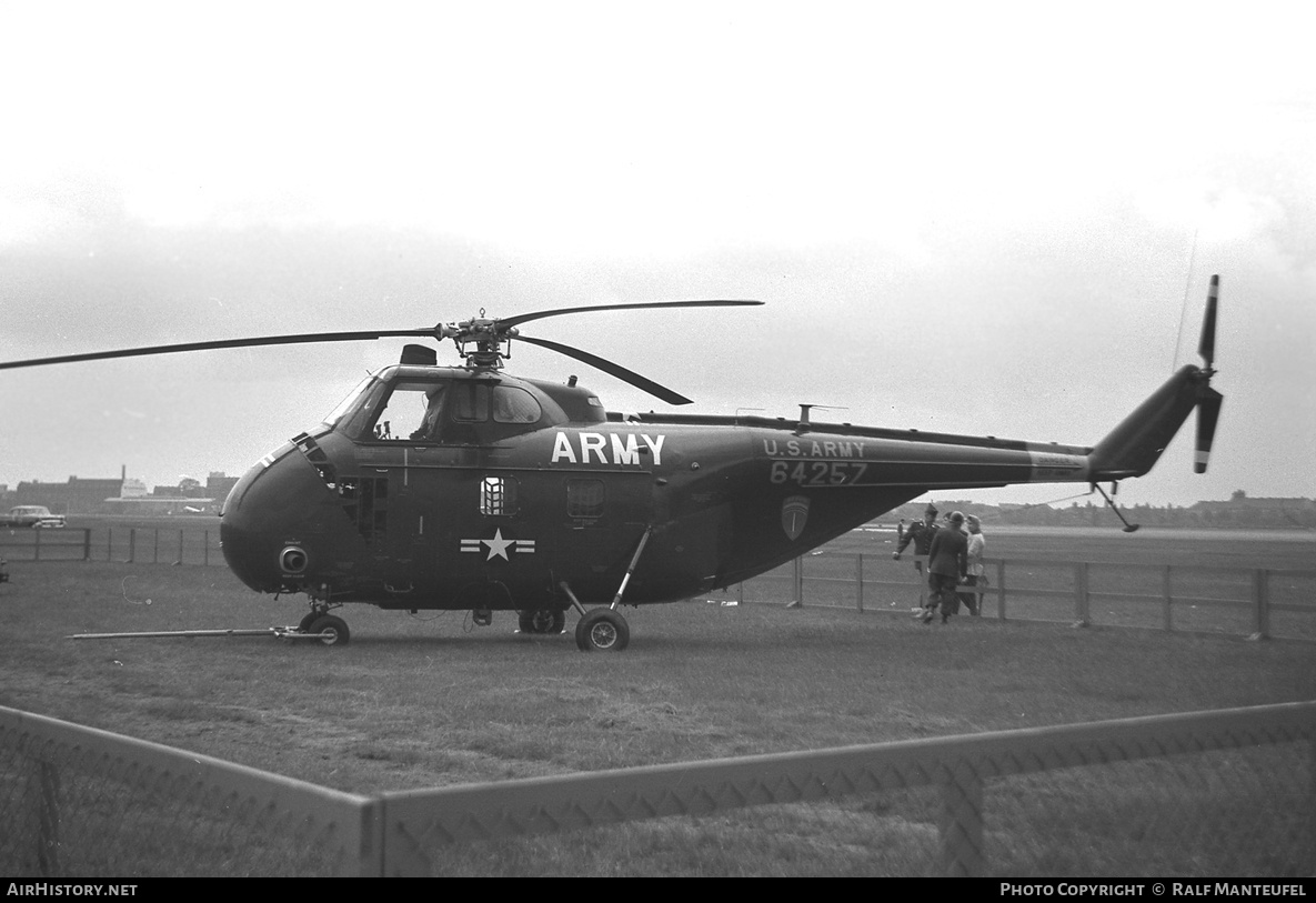 Aircraft Photo of 56-4257 / 64257 | Sikorsky UH-19D Chickasaw (S-55D) | USA - Army | AirHistory.net #403721