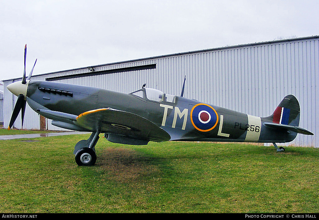 Aircraft Photo of PL256 | Supermarine Spitfire (model) | UK - Air Force | AirHistory.net #403762