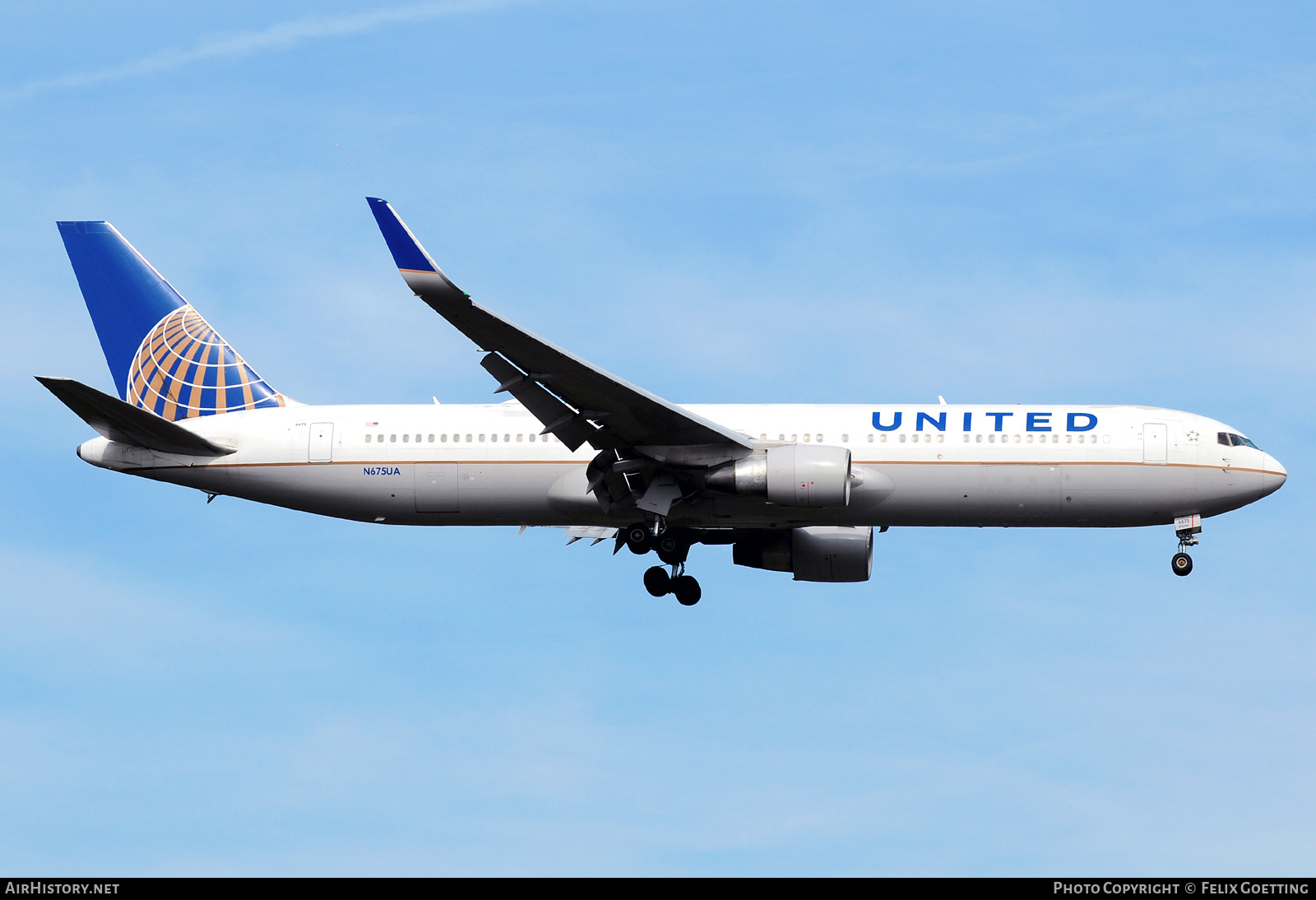 Aircraft Photo of N675UA | Boeing 767-322/ER | United Airlines | AirHistory.net #403794