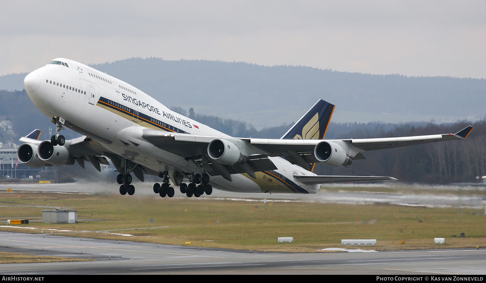 Aircraft Photo of 9V-SMM | Boeing 747-412 | Singapore Airlines | AirHistory.net #403821