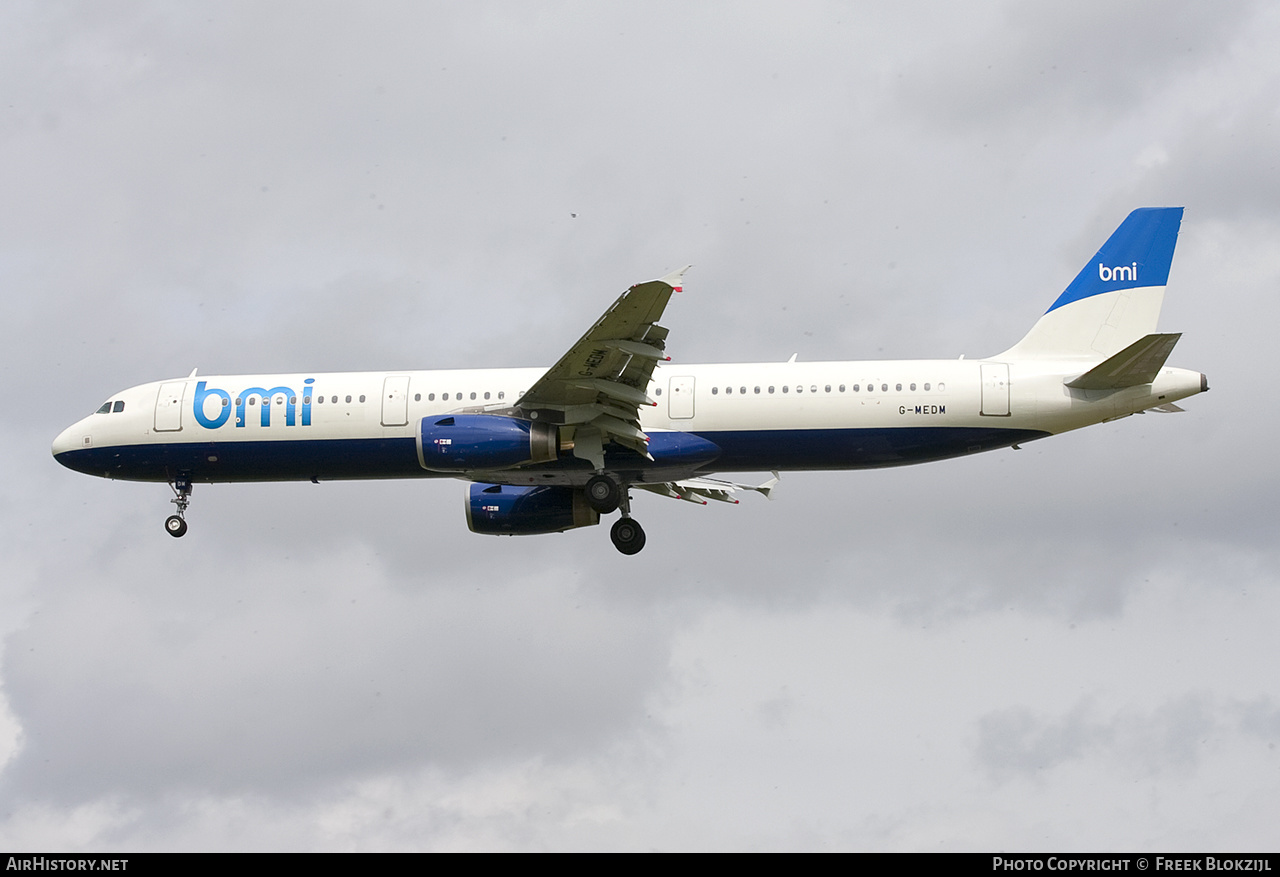 Aircraft Photo of G-MEDM | Airbus A321-231 | BMI - British Midland International | AirHistory.net #403936