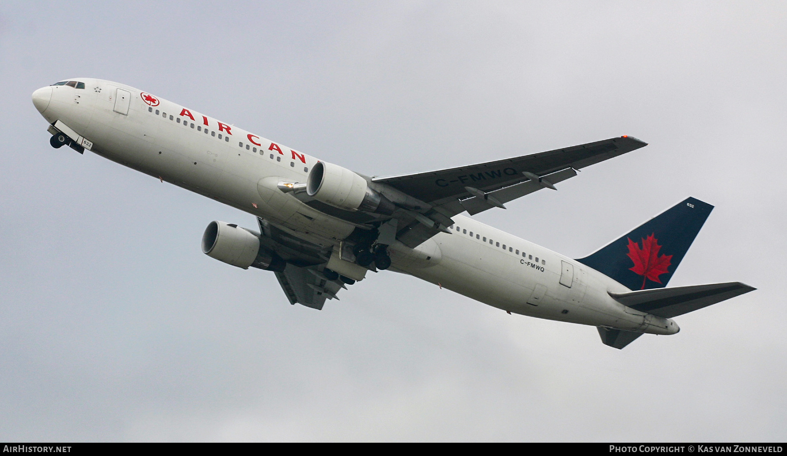 Aircraft Photo of C-FMWQ | Boeing 767-333/ER | Air Canada | AirHistory.net #403943