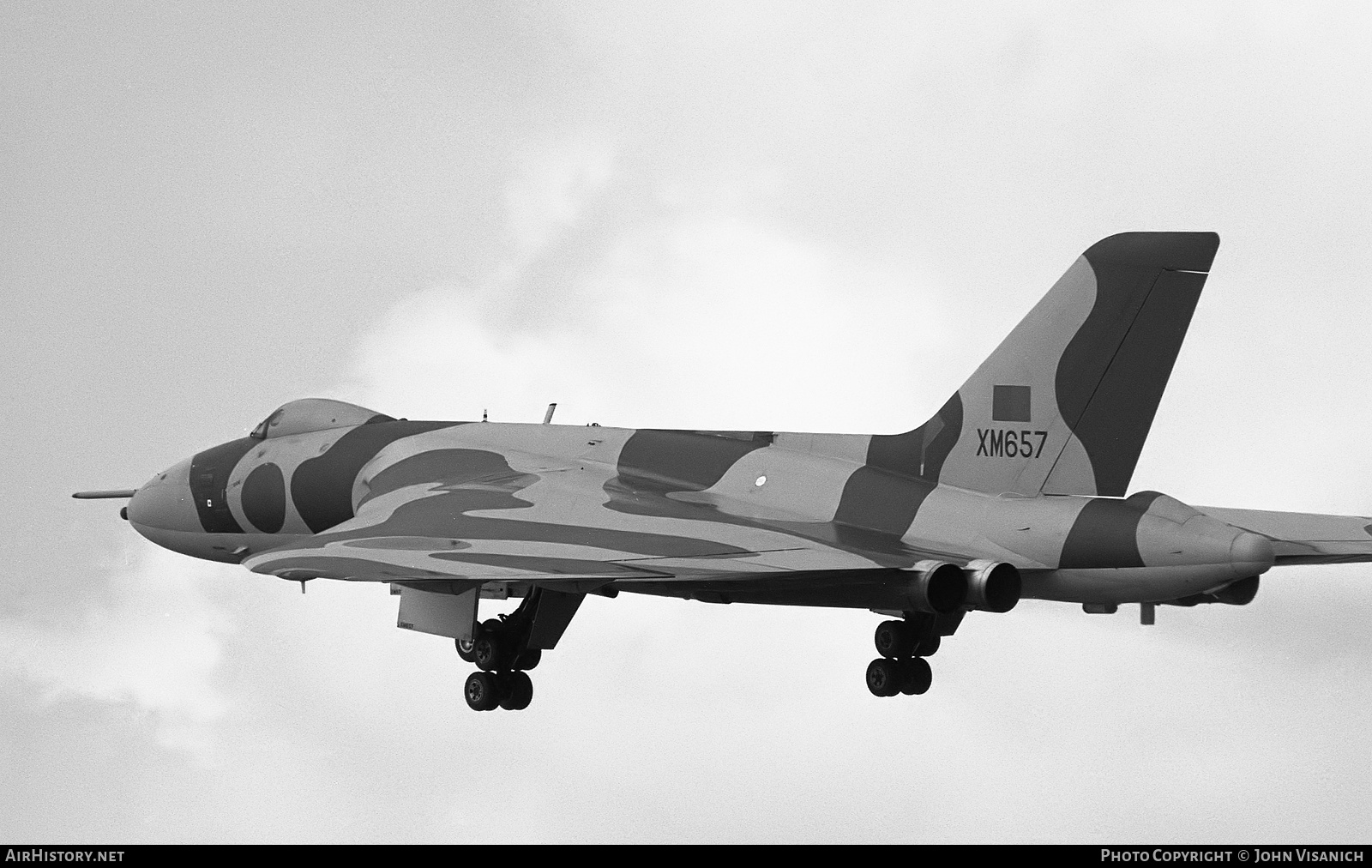 Aircraft Photo of XM657 | Avro 698 Vulcan B.2 | UK - Air Force | AirHistory.net #404002