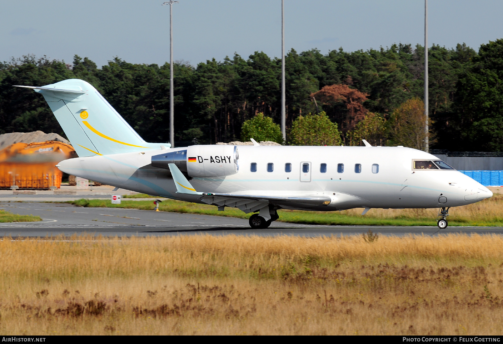 Aircraft Photo of D-ASHY | Bombardier Challenger 650 (CL-600-2B16) | AirHistory.net #404008