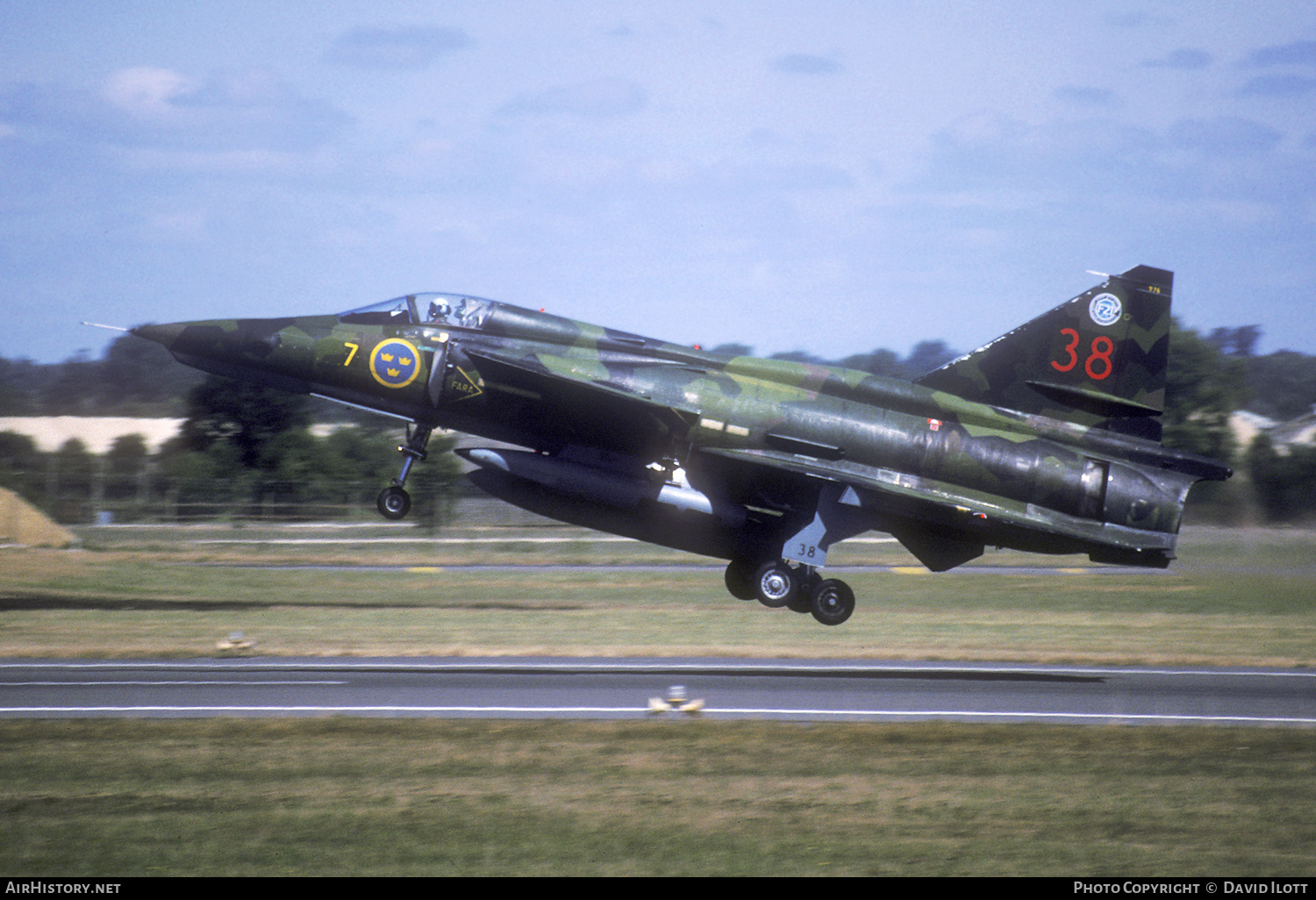 Aircraft Photo of 37976 | Saab SF37 Viggen | Sweden - Air Force | AirHistory.net #404158