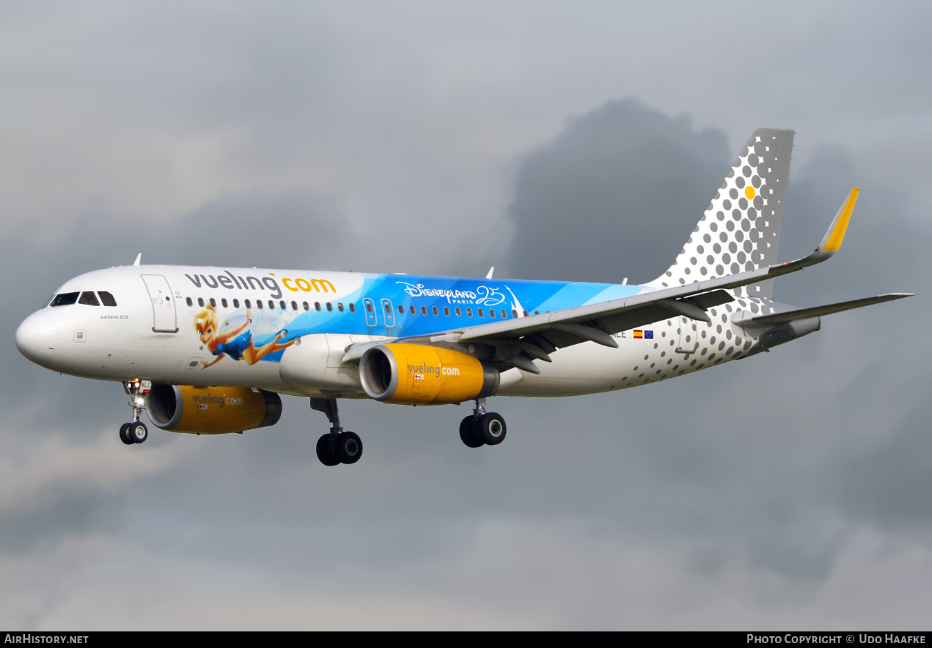 Aircraft Photo of EC-MLE | Airbus A320-232 | Vueling Airlines | AirHistory.net #404182