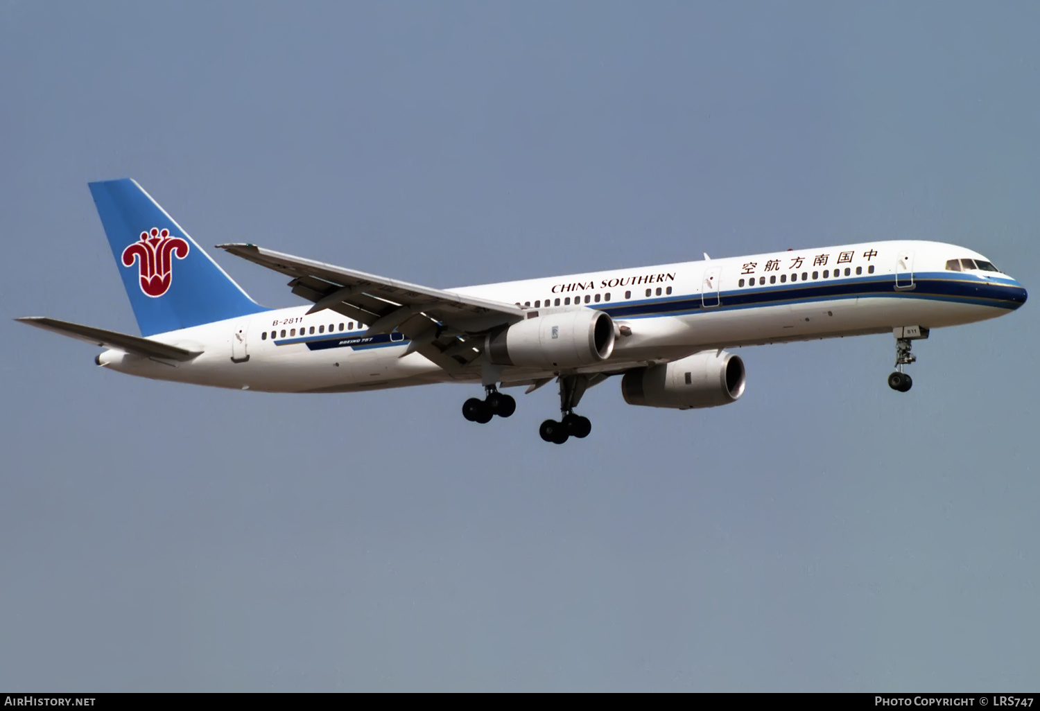 Aircraft Photo of B-2811 | Boeing 757-21B | China Southern Airlines | AirHistory.net #404214