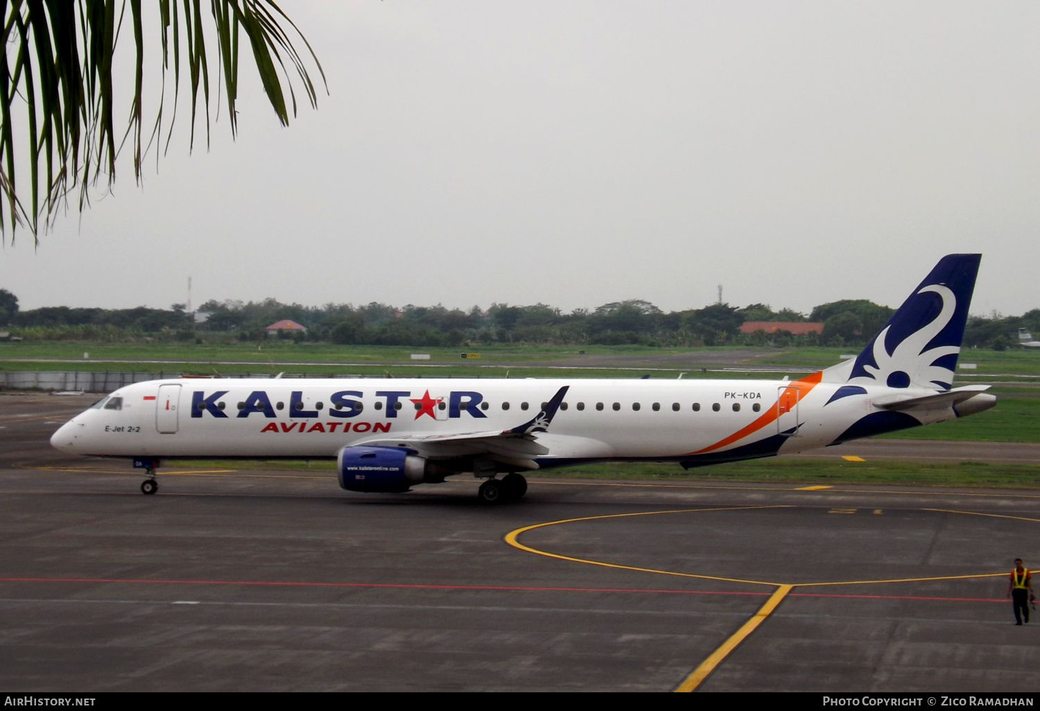 Aircraft Photo of PK-KDA | Embraer 195LR (ERJ-190-200LR) | KalStar Aviation | AirHistory.net #404292