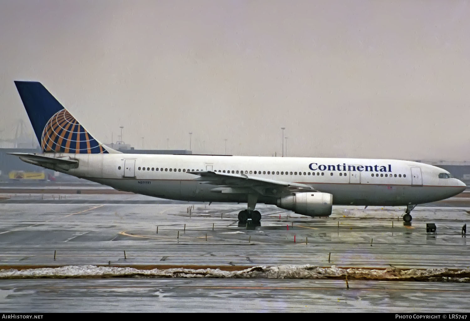Aircraft Photo of N29981 | Airbus A300B4-103 | Continental Airlines | AirHistory.net #404342