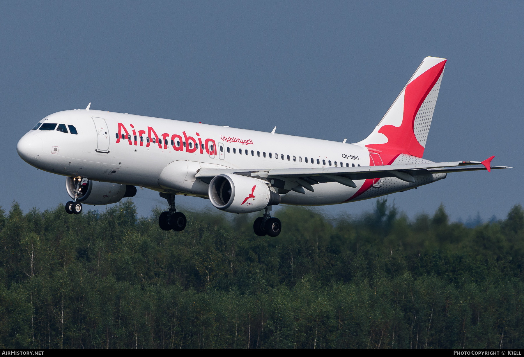 Aircraft Photo of CN-NMH | Airbus A320-214 | Air Arabia | AirHistory.net #404380