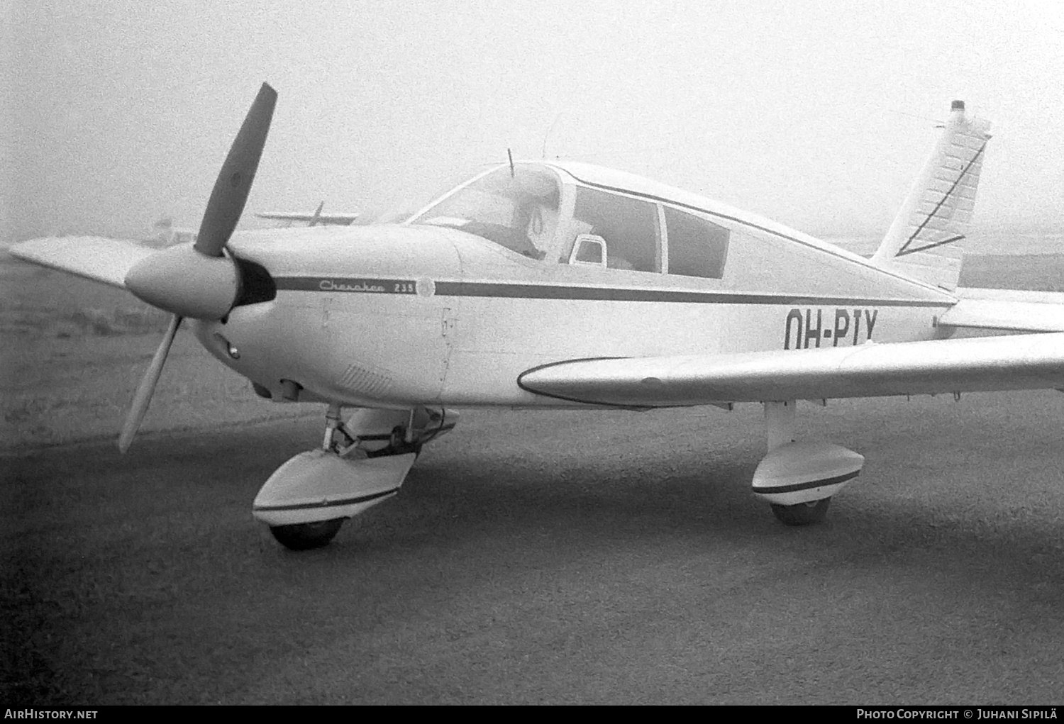 Aircraft Photo of OH-PIY | Piper PA-28-235 Cherokee B | AirHistory.net #404398