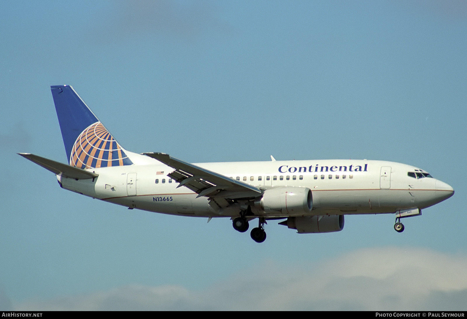 Aircraft Photo of N13665 | Boeing 737-524 | Continental Airlines | AirHistory.net #404459