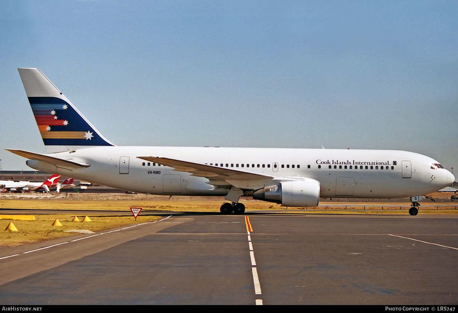 Aircraft Photo of VH-RMD | Boeing 767-277 | Cook Islands International | AirHistory.net #404468