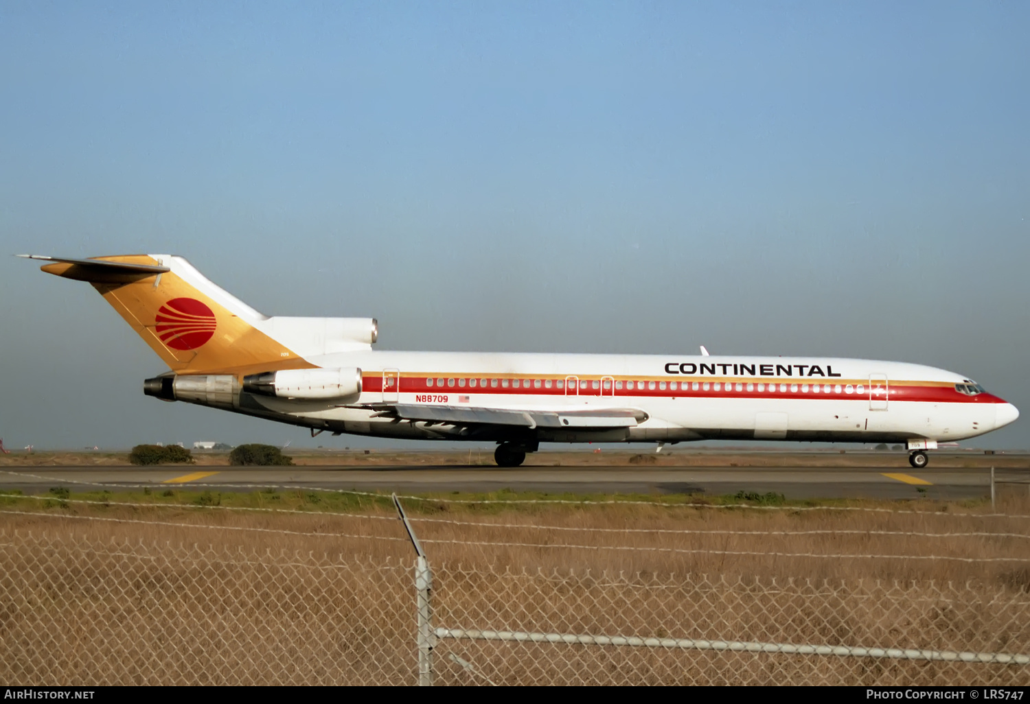 Aircraft Photo of N88709 | Boeing 727-224 | Continental Airlines | AirHistory.net #404528