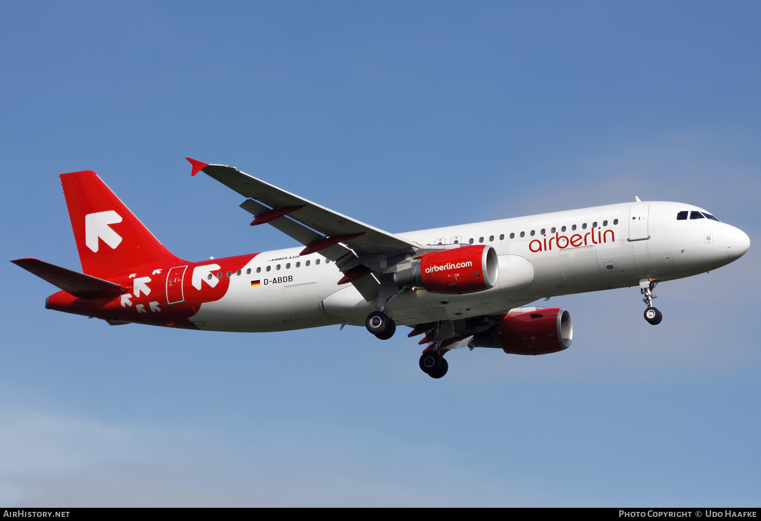 Aircraft Photo of D-ABDB | Airbus A320-214 | Air Berlin | AirHistory.net #404580