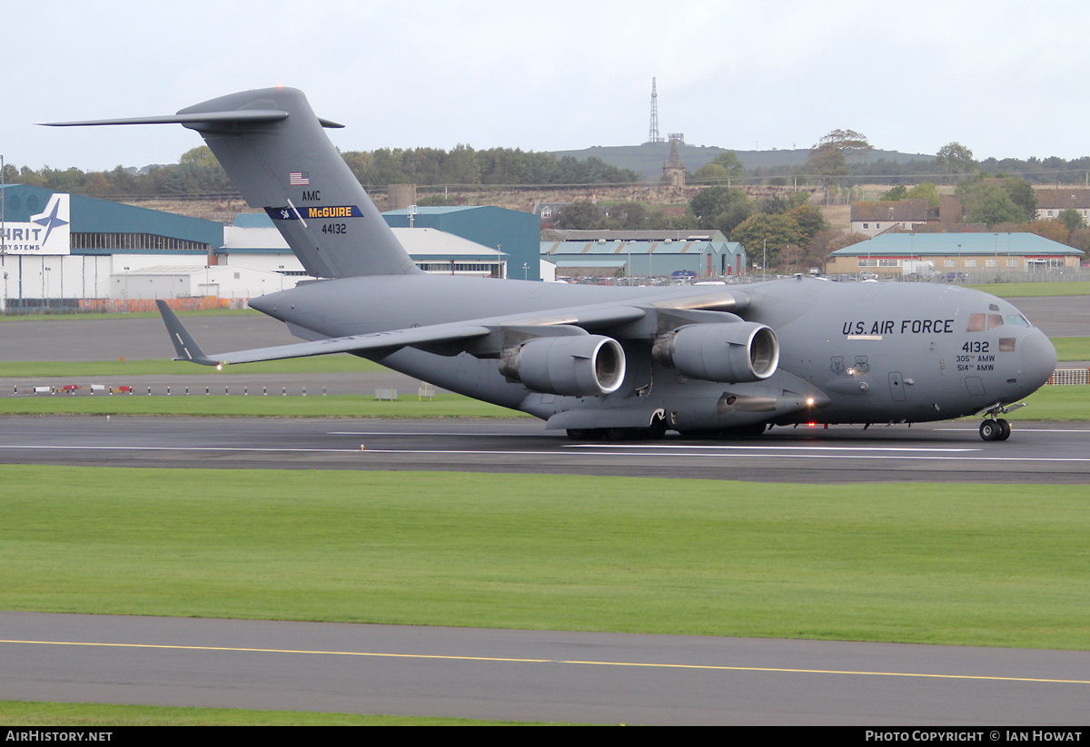 Aircraft Photo of 04-4132 / 44132 | Boeing C-17A Globemaster III | USA - Air Force | AirHistory.net #404583